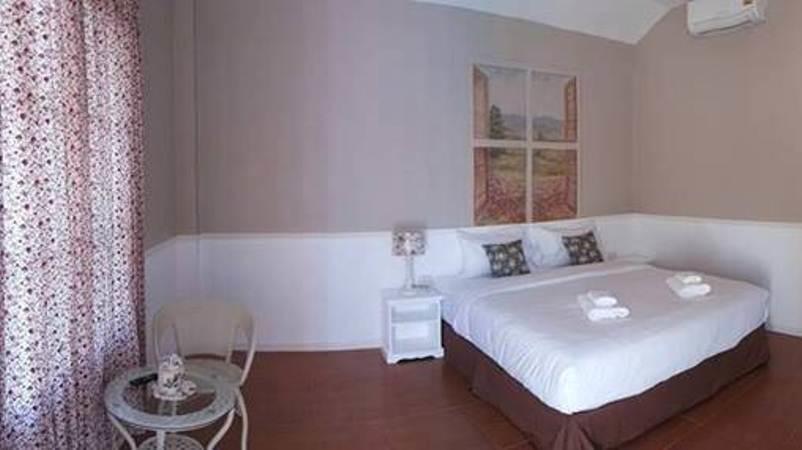 Color Ville Hotel Sha Certified Sakon Nakhon Quarto foto