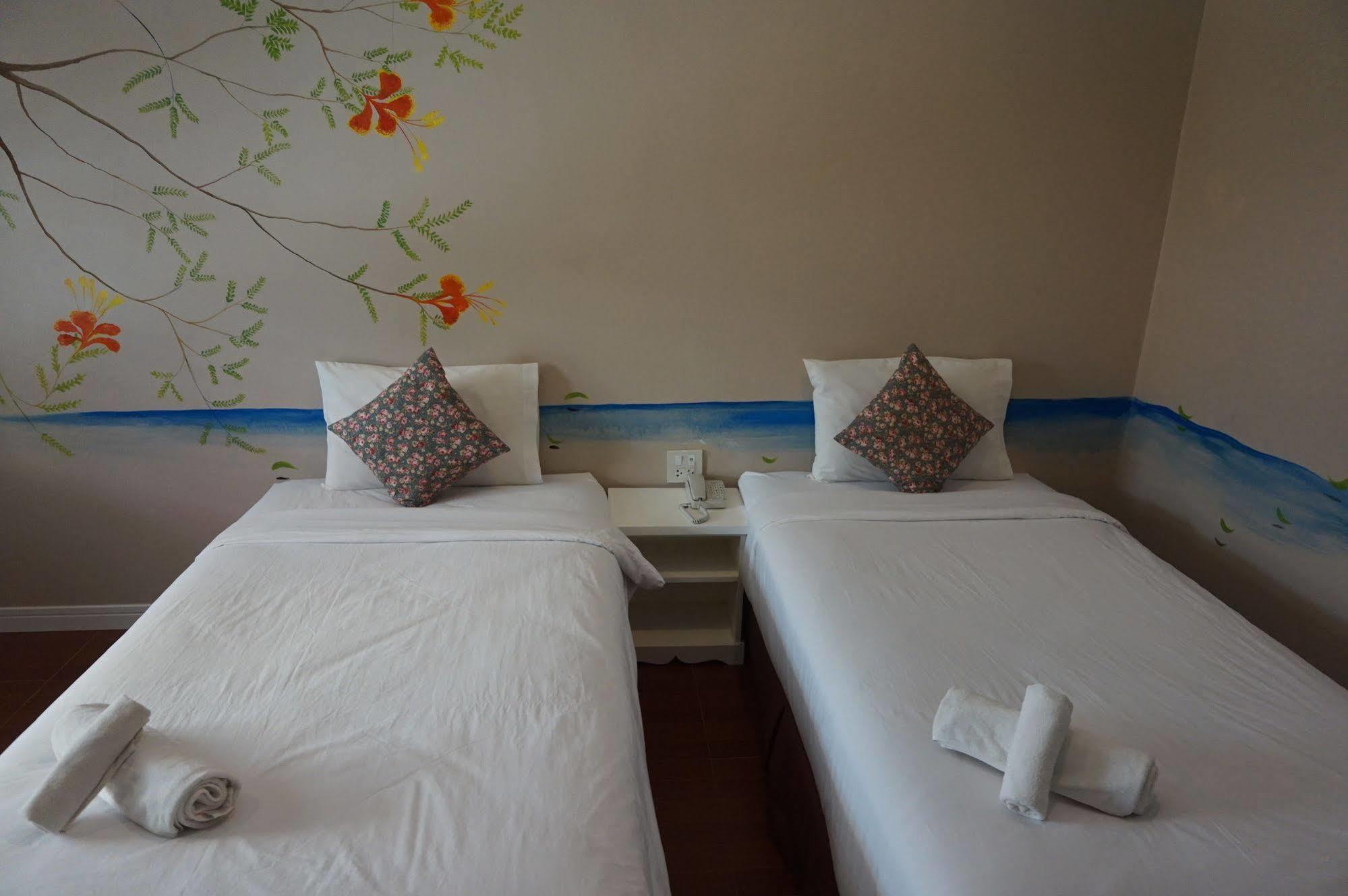 Color Ville Hotel Sha Certified Sakon Nakhon Exterior foto